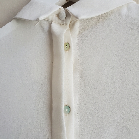 Zara white blouse with collar, embellishment with gems, XS Size, keyhole front - Picture 6 of 7